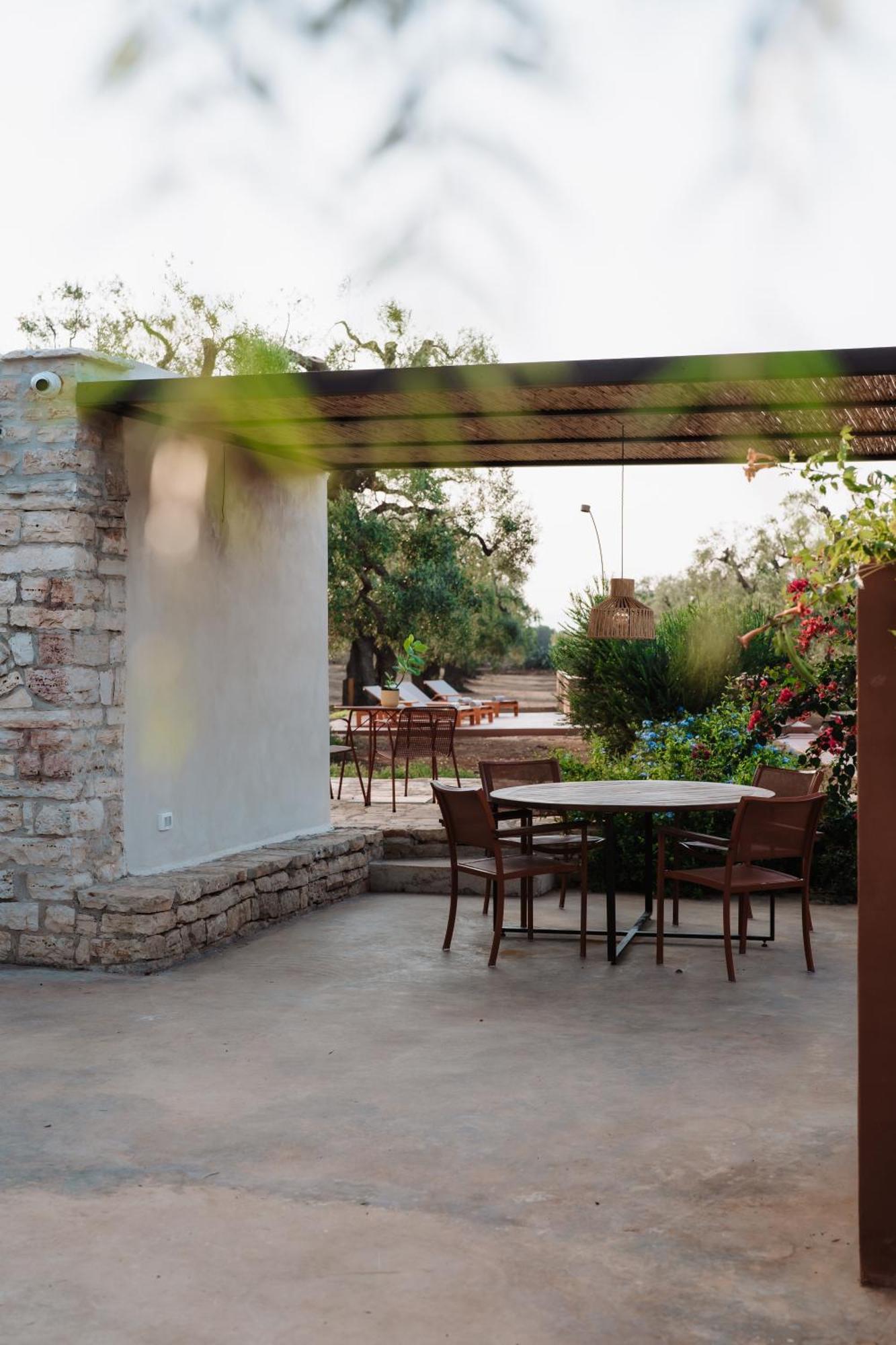 Ozio - Il Trullo Rosso Bed & Breakfast Fasano Dış mekan fotoğraf