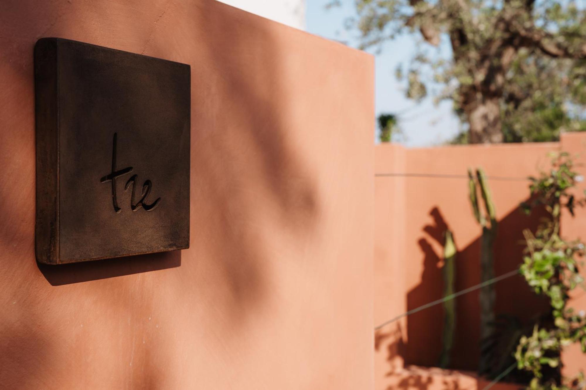 Ozio - Il Trullo Rosso Bed & Breakfast Fasano Dış mekan fotoğraf