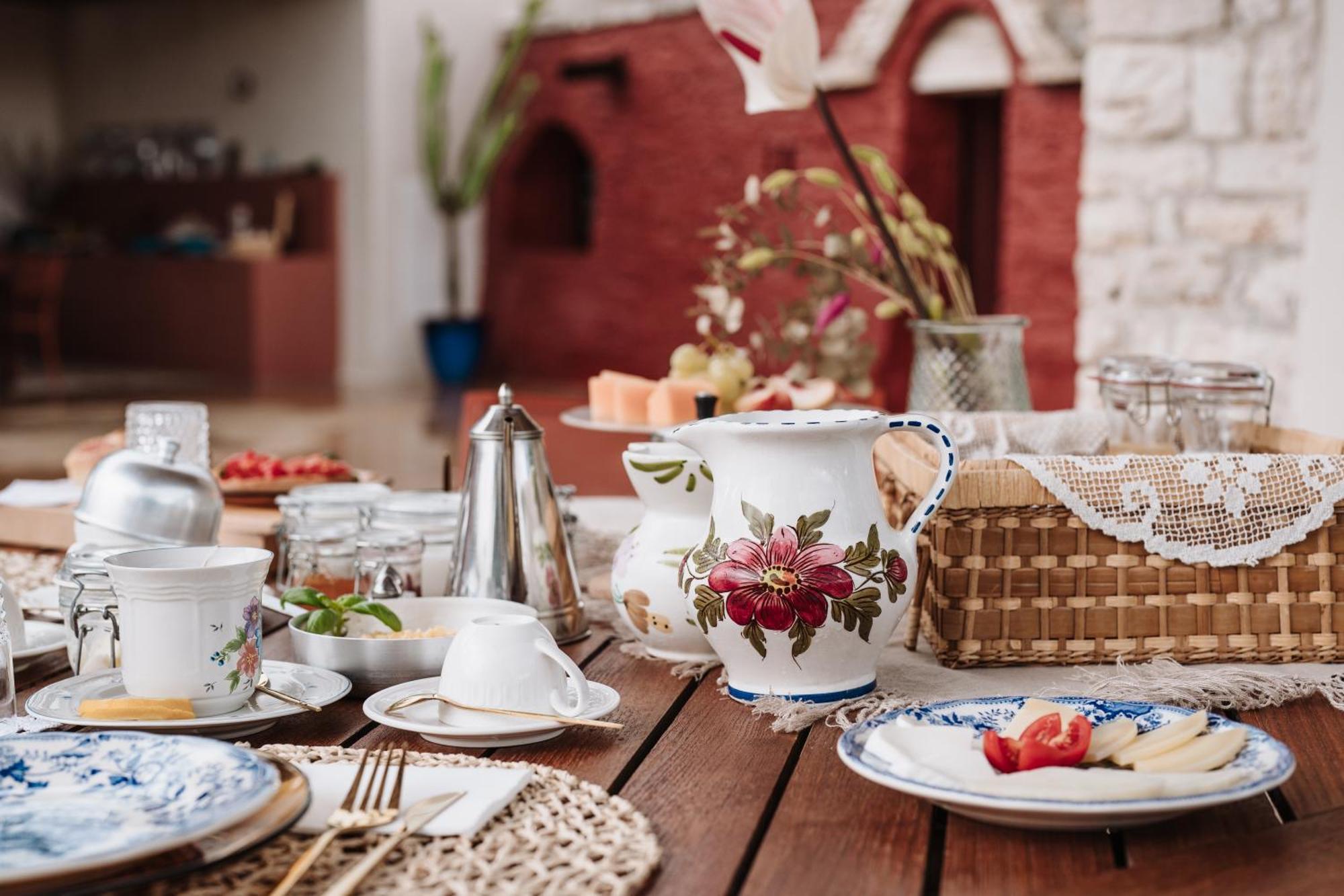 Ozio - Il Trullo Rosso Bed & Breakfast Fasano Dış mekan fotoğraf